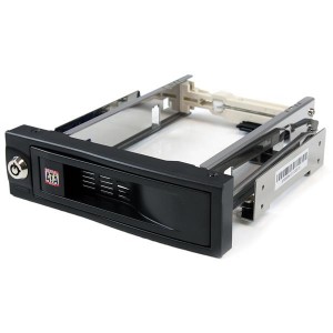 StarTech HSB100SATBK Hot Swap Mobile Rack 3.5 HDD 5.25